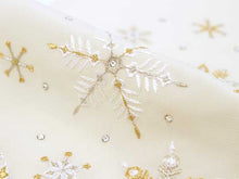 画像をギャラリービューアに読み込む, 半衿 洗える 薄ベージュ 雪の結晶 刺繍 はんえり 単品 レディース 女性 和服 和装 振袖 成人式 着物 あす楽 カジュアル 半襟 洗濯可 和装小物 着付け小物
