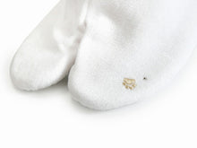 画像をギャラリービューアに読み込む, 足袋 別珍 4枚コハゼ 白 猫 刺繍 スワロフスキー 23.0cm レディース ビロード 女性 女物 婦人 着物 きもの 着付け小物 ソックス WA de Modern ネコポス便