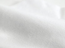 画像をギャラリービューアに読み込む, 足袋 別珍 4枚コハゼ 白 猫 刺繍 スワロフスキー 23.0cm レディース ビロード 女性 女物 婦人 着物 きもの 着付け小物 ソックス WA de Modern ネコポス便