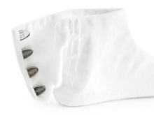 画像をギャラリービューアに読み込む, 足袋 別珍 4枚コハゼ 白 猫 刺繍 スワロフスキー 23.0cm レディース ビロード 女性 女物 婦人 着物 きもの 着付け小物 ソックス WA de Modern ネコポス便