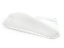 画像をギャラリービューアに読み込む, 足袋 別珍 4枚コハゼ 白 猫 刺繍 スワロフスキー 23.0cm レディース ビロード 女性 女物 婦人 着物 きもの 着付け小物 ソックス WA de Modern ネコポス便