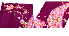 画像をギャラリービューアに読み込む, 七五三 着物 7歳 正絹 フルセット 購入 20点フルセット 濃紫地手毬に桜流水 四つ身着物 長襦袢 結び帯 はこせこセット 肌着裾除け 帯揚げ しごき 足袋 753