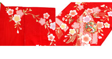 画像をギャラリービューアに読み込む, 七五三 着物 7歳 正絹 フルセット 購入 20点フルセット 赤地熨斗に花紋・桜 四つ身着物 長襦袢 結び帯 はこせこセット 肌着裾除け 帯揚げ しごき 足袋 753