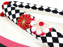 画像をギャラリービューアに読み込む, 草履 卒業式 成人式 白 土台 黒 菊 鼻緒 ぞうり 単品 フリーサイズ ピンク 黒 市松 捻菊 チェック 振袖 袴 レディース ゾウリ 女性用 フォーマル 履物 着物 きもの 和装小物