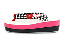 画像をギャラリービューアに読み込む, 草履 卒業式 成人式 白 土台 黒 菊 鼻緒 ぞうり 単品 フリーサイズ ピンク 黒 市松 捻菊 チェック 振袖 袴 レディース ゾウリ 女性用 フォーマル 履物 着物 きもの 和装小物