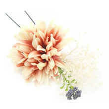 画像をギャラリービューアに読み込む, 成人式 髪飾り 2点セット 濃紫 菊 花 ドライフラワー 卒業式 前撮り 袴 はかま 振袖 結婚式 和装 和服 着物 かんざし コサージュ ヘアアクセサリー