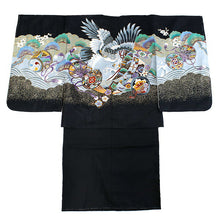 画像をギャラリービューアに読み込む, 七五三 着物 男の子 5歳 羽織袴フルセット 11点セット 購入 黒地鷹に鼓 羽織袴 羽織 着物 セット 長襦袢 袴 角帯 羽織紐 短剣 お守り 扇子 草履 ストレッチ 足袋 古典 五歳 レトロ キッズ 和装 和服 販売 2022