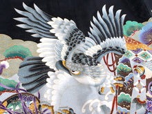 画像をギャラリービューアに読み込む, 七五三 着物 男の子 5歳 羽織袴フルセット 11点セット 購入 黒地鷹に鼓 羽織袴 羽織 着物 セット 長襦袢 袴 角帯 羽織紐 短剣 お守り 扇子 草履 ストレッチ 足袋 古典 五歳 レトロ キッズ 和装 和服 販売 2022