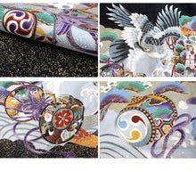 画像をギャラリービューアに読み込む, 七五三 着物 男の子 5歳 羽織袴フルセット 11点セット 購入 黒地鷹に鼓 羽織袴 羽織 着物 セット 長襦袢 袴 角帯 羽織紐 短剣 お守り 扇子 草履 ストレッチ 足袋 古典 五歳 レトロ キッズ 和装 和服 販売 2022