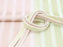 画像をギャラリービューアに読み込む, 帯揚げ 帯締め セット 絹 カジュアル 平組 ピンクベージュ 抹茶 二色ぼかし 縞 帯あげ ピンク 黄緑 帯〆 丹後ちりめん 日本製 金 色無地 付け下げ 小紋 パーティー 和装小物 着付け小物 着物 和 送料無料
