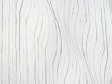 画像をギャラリービューアに読み込む, 着物 洗える着物 フルオーダー 仕立て付 小紋 薄灰 よろけ縞 東レシルック 反物 ライトグレー ストライプ 和装 和服 袷 単衣 春 秋 冬 レディース 女性 きもの 羽織 コート カジュアル 上品 TORAY sillook 大久保信子 送料無料