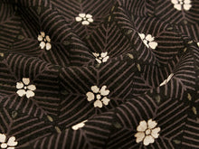 画像をギャラリービューアに読み込む, 着物 洗える着物 フルオーダー 仕立て付 小紋 焦げ茶 花菱 東レシルック 若松菱 格子 反物 和装 和服 袷 単衣 春 秋 冬 レディース 女性 きもの 羽織 コート カジュアル 上品 TORAY sillook 大久保信子 送料無料