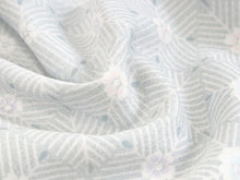 画像をギャラリービューアに読み込む, 着物 洗える着物 フルオーダー 仕立て付 小紋 薄緑 花菱 東レシルック 若松菱 格子 反物 和装 和服 袷 単衣 春 秋 冬 レディース 女性 きもの 羽織 コート カジュアル 上品 TORAY sillook 大久保信子 送料無料