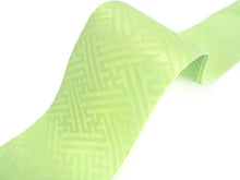 画像をギャラリービューアに読み込む, 重ね衿 伊達衿 正絹 訪問着 付下げ 色無地 向き ライムグリーン 黄緑 ピン 2個付き 紗綾型 日本製 女性 着物 結婚式 七五三 卒業式 入学式 成人式 重ね襟 フォーマル レディース