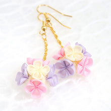 画像をギャラリービューアに読み込む, ピアス つまみ細工 ブルー ピンク パープル 花 耳飾り 単品 Chimi Chimi 小ぶり 真鍮 絹 和 可愛い 水色 紫 振袖 二尺袖 袴 成人式 卒業式 パーティー オールシーズン カジュアル 着物 和服 和装 洋服 洋装 アクセサリー