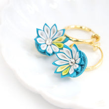 画像をギャラリービューアに読み込む, イヤリング つまみ細工 ピンク ブルー フープ型 花 耳飾り 単品 Chimi Chimi 小ぶり 真鍮 絹 和 可愛い 水色 紫 振袖 二尺袖 袴 成人式 卒業式 パーティー オールシーズン カジュアル 着物 和服 和装 洋服 洋装 アクセサリー
