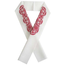 画像をギャラリービューアに読み込む, 半衿 刺繍 振袖用 ホワイト レッド レース ドイリー ラインストーン 白 赤 花 菊 単品 半襟 レディース ポリエステル 洗える 半えり 女性 和装小物 カジュアル 成人式 卒業式 結婚式 振袖 二尺袖 訪問着 パーティー 着物 おしゃれ 日本製 ネ