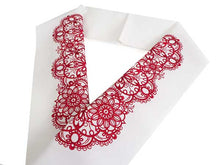画像をギャラリービューアに読み込む, 半衿 刺繍 振袖用 ホワイト レッド レース ドイリー ラインストーン 白 赤 花 菊 単品 半襟 レディース ポリエステル 洗える 半えり 女性 和装小物 カジュアル 成人式 卒業式 結婚式 振袖 二尺袖 訪問着 パーティー 着物 おしゃれ 日本製 ネ