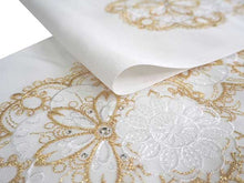 画像をギャラリービューアに読み込む, 半衿 刺繍 振袖用 ホワイト ゴールド レース ドイリー ラインストーン 白 金 花 菊 単品 半襟 レディース ポリエステル 洗える 半えり 女性 和装小物 カジュアル 成人式 卒業式 結婚式 振袖 二尺袖 訪問着 パーティー 着物 おしゃれ 日本製 ネコポス便可 あす楽