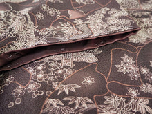 画像をギャラリービューアに読み込む, 洗える着物 コーディネートセット 4点セット 袷 名古屋帯 Mサイズ 茶 茶屋辻 猫 きもの 茶黒 縞 帯 薄抹茶 えんじ 正絹帯揚げ帯締め 松葉仕立て 小紋 レディース 女性 プレタ 和装 和服