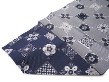 画像をギャラリービューアに読み込む, 洗える着物 コーディネートセット 4点セット 袷 名古屋帯 Lサイズ ライトグレー 梅 きもの 紺 花 帯 ピンク 正絹帯揚げ帯締め 薄ピンク 白灰 猫 市松 松葉仕立て 小紋 レディース 女性 プレタ 和装 和服