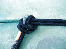 画像をギャラリービューアに読み込む, 洗える着物 コーディネートセット 4点セット 袷 名古屋帯 Lサイズ 青 菊 きもの 赤紫 縞 帯 水色 紺 正絹帯揚げ帯締め 格子 パープル ブルー 松葉仕立て 小紋 レディース 女性 プレタ 和装 和服