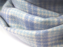 画像をギャラリービューアに読み込む, ストール 大判 カシミヤ ウール レディース ブルー チェック ピュアウール 水色 千鳥格子 フリンジ 羽織 ショール マフラー 肩掛け ひざ掛け カジュアル おしゃれ 秋 冬 防寒 女性 和装 洋服 あす楽