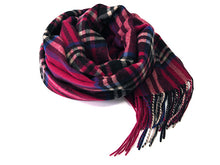 画像をギャラリービューアに読み込む, ストール 大判 ウール レディース 濃いピンク チェック ピュアウール フリンジ 羽織 ショール マフラー 肩掛け ひざ掛け カジュアル おしゃれ 秋 冬 防寒 女性 和装 洋服 あす楽