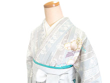 画像をギャラリービューアに読み込む, 袴セット 卒業式 ブルーグレー地よろけ縞に牡丹 二尺袖着物 グレー レース 袴 セット 小紋柄 小学生 大学生 専門学校