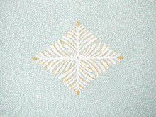 画像をギャラリービューアに読み込む, 正絹 小紋 反物 丹後ちりめん 水色 鮫小紋 松菱 フルオーダー 仕立て付き 着物 和装 和服 単品 飛び柄 ライトブルー ミントブルー 女性 レディース 送料無料