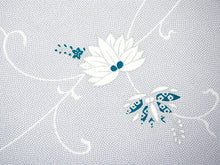 画像をギャラリービューアに読み込む, 正絹 小紋 反物 丹後ちりめん 薄灰紫 鮫小紋 蔦と花 フルオーダー 仕立て付き 着物 パープルグレー 和装 和服 単品 女性 レディース 送料無料