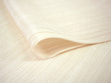 画像をギャラリービューアに読み込む, 帯揚げ 正絹 衿秀 単品 銀無地染 ライトベージュ 日本製 女性 レディース 洒落 おしゃれ 小紋 色無地 和装小物 着物