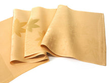 画像をギャラリービューアに読み込む, 帯揚げ 帯締め セット 正絹 カジュアル向き 平組 杏色 麻の葉 紅葉 帯あげ 薄オレンジ 白 帯〆 和装 小物 レディース 女性 婦人 おびあげ おびじめ ネコポス便可能 あす楽