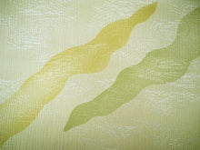 画像をギャラリービューアに読み込む, 帯揚げ 帯締め セット 正絹 カジュアル向き 平組 薄抹茶 斜め取柄 帯あげ 黄緑 白 帯〆 和装 小物 レディース 女性 婦人 おびあげ おびじめ ネコポス便可能 あす楽