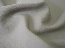 画像をギャラリービューアに読み込む, 洗える着物 メンズ 仕立て上がり ライトグレー 無地 袷 ちりめん風 Lサイズ 単品 男性 和装 和服 きもの プレタ 春 秋 冬 きもの カジュアル 普段着 ポリエステル 送料無料 あす楽