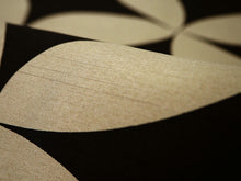 画像をギャラリービューアに読み込む, 洗える着物 メンズ 仕立て上がり 黒×ベージュ 七宝 袷 紬風 Mサイズ 単品 男性 和装 和服 きもの プレタ 春 秋 冬 きもの カジュアル 普段着 ポリエステル 送料無料 あす楽