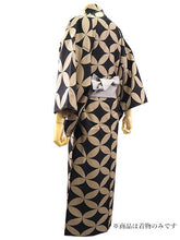 画像をギャラリービューアに読み込む, 洗える着物 メンズ 仕立て上がり 黒×ベージュ 七宝 袷 紬風 Mサイズ 単品 男性 和装 和服 きもの プレタ 春 秋 冬 きもの カジュアル 普段着 ポリエステル 送料無料 あす楽