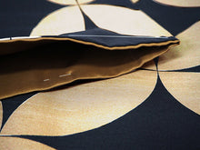 画像をギャラリービューアに読み込む, 洗える着物 メンズ 仕立て上がり 黒×ベージュ 七宝 紬風 Lサイズ ハナエモリ 単品 男性 和装 和服 きもの プレタ 春 秋 冬 きもの カジュアル 普段着 ポリエステル 送料無料 あす楽