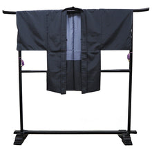 画像をギャラリービューアに読み込む, 洗える羽織 メンズ 仕立て上がり 青 ストライプ ちりめん風 袷 Lサイズ ハナエモリ 単品 男性 和装 和服 きもの プレタ 春 秋 冬 カーディガン カジュアル 普段着 ポリエステル 送料無料 あす楽