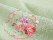 画像をギャラリービューアに読み込む, 風呂敷 ふろしき 70cm 二巾 グリーン 梅 刺繍 日本製 ポリエステル コンパクト おしゃれ ギフト プレゼント 贈り物 お洒落 エコバック オールシーズン