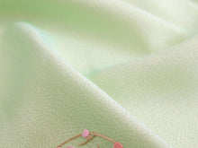 画像をギャラリービューアに読み込む, 風呂敷 ふろしき 70cm 二巾 グリーン 梅 刺繍 日本製 ポリエステル コンパクト おしゃれ ギフト プレゼント 贈り物 お洒落 エコバック オールシーズン