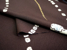 画像をギャラリービューアに読み込む, 着物 洗える着物 フルオーダー 仕立て付 小紋 焦げ茶地 斜め縞 東レシルジェリー 絞り風 雪輪 反物 和装 和服 袷 単衣 春 秋 冬 レディース 女性 きもの 羽織 コート カジュアル 上品 TORAY siljely 送料無料