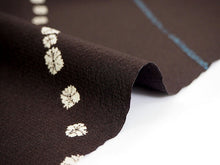 画像をギャラリービューアに読み込む, 着物 洗える着物 フルオーダー 仕立て付 小紋 焦げ茶地 斜め縞 東レシルジェリー 絞り風 雪輪 反物 和装 和服 袷 単衣 春 秋 冬 レディース 女性 きもの 羽織 コート カジュアル 上品 TORAY siljely 送料無料