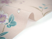 画像をギャラリービューアに読み込む, 着物 洗える着物 フルオーダー 仕立て付 小紋 薄ピンクベージュ地 更紗 東レシルック 花 なでしこ 反物 和装 和服 袷 単衣 春 秋 冬 レディース 女性 きもの 羽織 コート カジュアル 上品 TORAY silook 送料無料