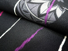 画像をギャラリービューアに読み込む, 洗える着物 単衣 小紋 Mサイズ 仕立て上がり 単品 黒 よろけ縞 鞠 ブラック ホワイト ピンク 女性 レディース 和装 和服 きもの プレタ 春 秋 きもの カジュアル 可愛い 普段着 ポリエステル 送料無料 あす楽