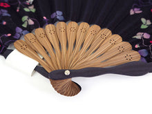 画像をギャラリービューアに読み込む, 扇子 扇子袋 2点セット うさぎ イチゴ 紺 レディース エコ ギフト プレゼント 贈り物 春 夏 母の日 婦人 女性 コットン 綿 せんす 和装小物 雑貨 暑さ対策 節電 エコ 飛沫防止 あす楽