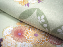 画像をギャラリービューアに読み込む, 洗える着物 コーディネートセット 4点セット 袷 名古屋帯 Mサイズ 薄緑 花 七宝 きもの グレーベージュ 花唐草 猫 帯 ライトグリーン 正絹帯揚げ帯締め 動物柄 松葉仕立て 小紋 レディース 女性 プレタ 和装 和服