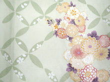 画像をギャラリービューアに読み込む, 洗える着物 コーディネートセット 4点セット 袷 名古屋帯 Mサイズ 薄緑 花 七宝 きもの グレーベージュ 花唐草 猫 帯 ライトグリーン 正絹帯揚げ帯締め 動物柄 松葉仕立て 小紋 レディース 女性 プレタ 和装 和服