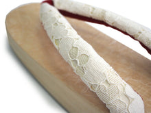 画像をギャラリービューアに読み込む, 下駄 レディース サンダル 浴衣 23.0 23.5 24.0 24.5 ナチュラルベージュ 桐 台 白 赤 レース 鼻緒 舟形 女性 ラバー有 浴衣 着物 和装 和服