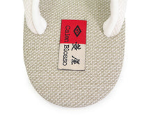 画像をギャラリービューアに読み込む, カレンブロッソ 草履 単品 M グリーン ベージュ 土台 アイボリー 博多織 鼻緒 レディース カフェ草履 菱屋 Calen Blosso ゾウリ カフェぞうり 女性用 カジュアル 日本製 履物 着物 きもの 和装小物